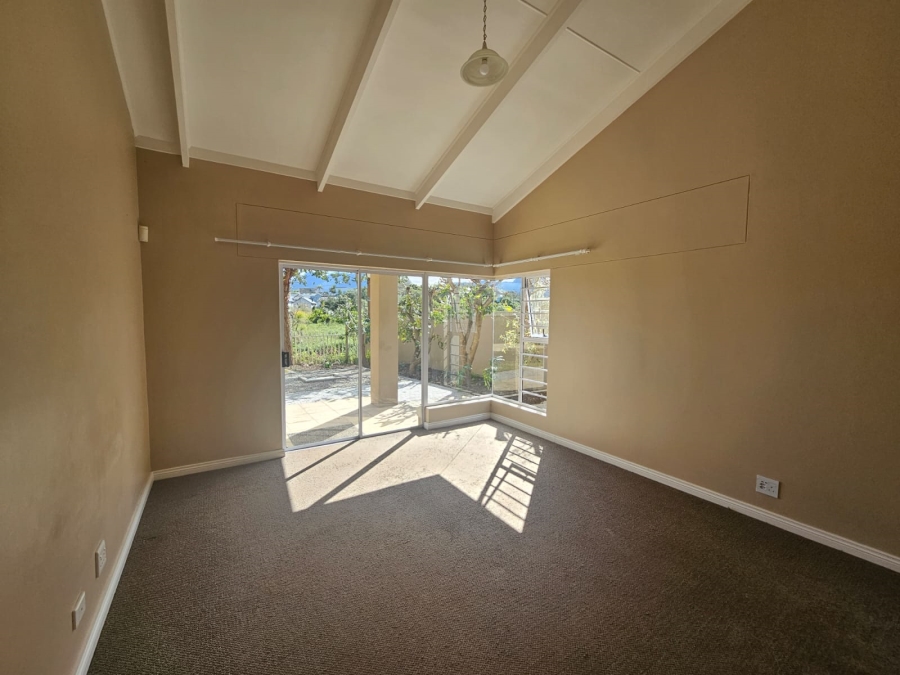 3 Bedroom Property for Sale in Dormehls Drift Western Cape